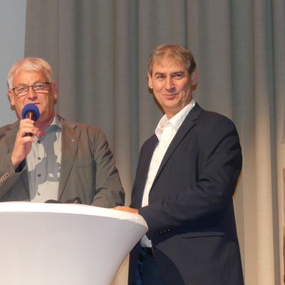 Saarlouis' OB Peter Demmer und B�rgermeister Frank Balzer (rechts).
