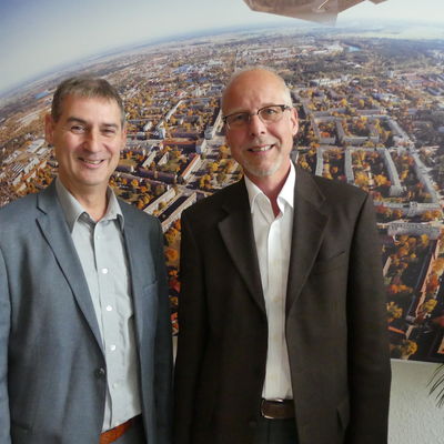 ODEG-Gesch�ftsf�hrer Arnulf Schuchmann (rechts) trifft B�rgermeister Frank Balzer.