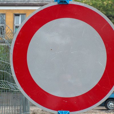 Stra&szlig;ensperrung in Eisenh&uuml;ttenstadt