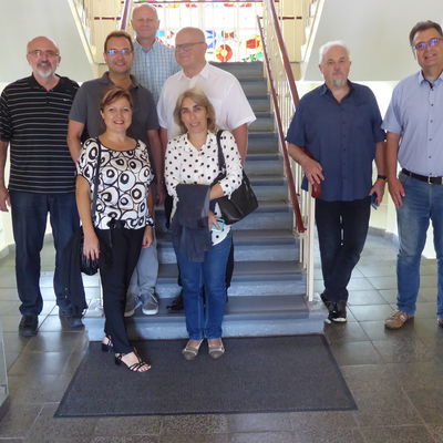 Unsere G�ste aus den Partnerst�dten besuchten bei ihrem Stadtrundgang auch das Dokumentationszentrum f�r DDR-Alltagskultur.
