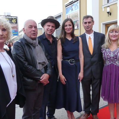 Filmpremiere in Eisenh�ttenstadt "Und der Zukunft zugewandt" 