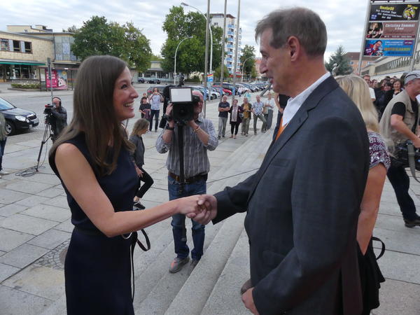 Filmpremiere in Eisenh&uuml;ttenstadt "Und der Zukunft zugewandt" 