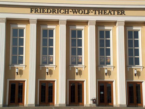 Friedrich-Wolf-Theater Eisenh&uuml;ttenstadt