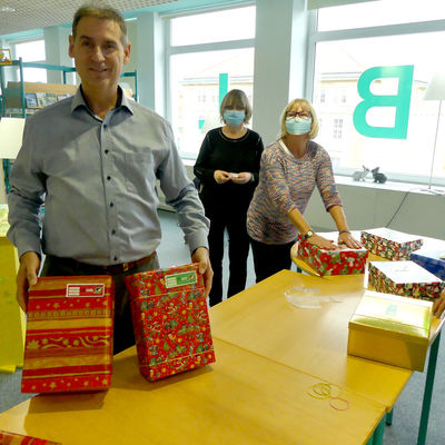 Weihnachten im Schuhkarton - Geschenke fr hilfsbedrftige Kinder in Osteuropa.