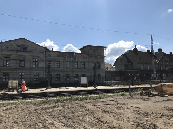 Ansicht des Bahnhofes von der Westseite aus