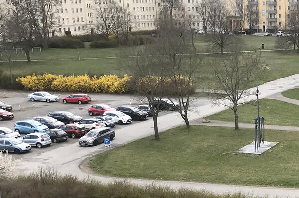 Zentraler Platz 
