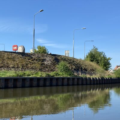 Der Gedenkstein Oder-Spree Kanal