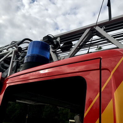 Trauerflor an Einsatgzfahrezeugen bis 28. Juli 2021.