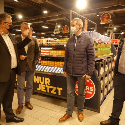 Neuer�ffnung Netto-Markt in der Fr�belringpassage
