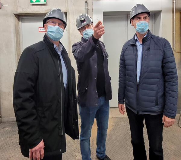 Oberb&uuml;rgermeister Armin Schenk aus Bitterfeld-Wolfen mit Amtskollegen Frank Balzer 