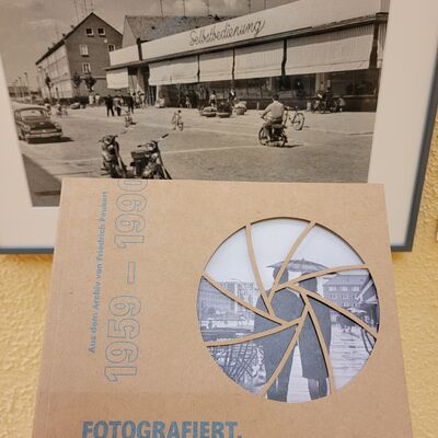 Fotos von Friedrich Peukert in der Flurgalerie des Ratshauses Eisenh�ttenstadt