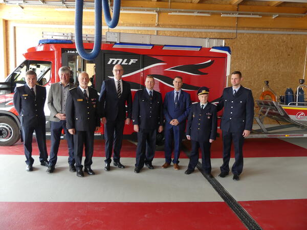 Schl&uuml;ssel&uuml;bergabe: Neue Feuerwache