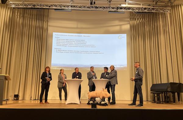 Podiumsdiskussion in Saarlouis Konnekt