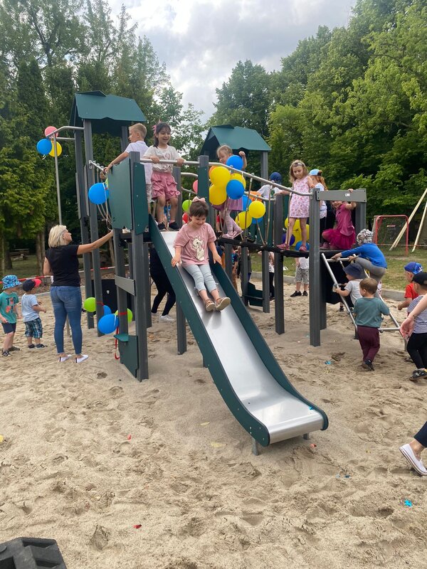 Spielplatzer&ouml;ffnung